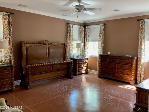 7422 Mystic Cyn Dr, Tucson AZ 85718-7805 exterior