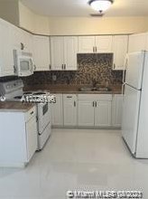 275 8th St, Dania Beach, FL 33004-4441