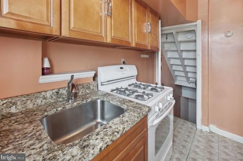 3342 Alden Pl, Washington DC 20019-1314 exterior