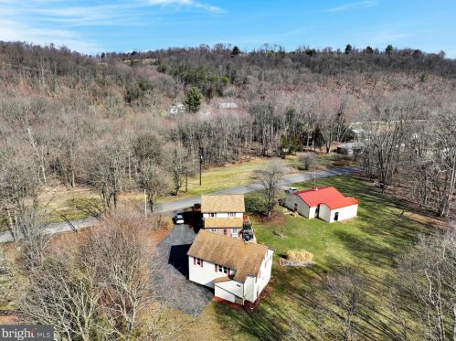 143 Swopes Valley Rd, Lincoln Colliery PA  17963-8820 exterior