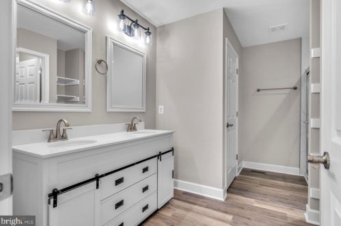 211 Erica Dr, Montross VA  22520-4154 exterior