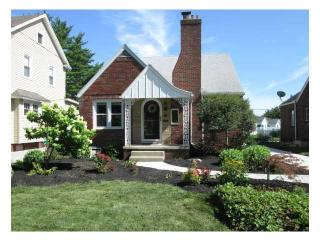 405 Eagle Pt Rd, Rossford OH  43460-1020 exterior