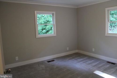 9085 James Madison Pkwy, Owens VA  22485-4903 exterior