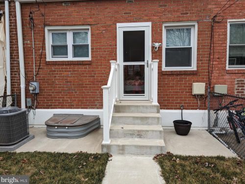 811 Shaw Ave, Lansdale PA  19446-2335 exterior