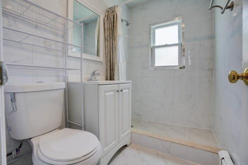 15 Ridgeway, White Plains NY  10605-3706 exterior