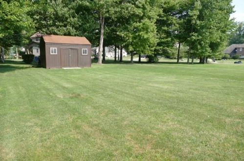 3104 Sugarberry Ln, New Castle PA  16105-1382 exterior