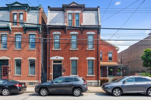 2315 Sarah St, Pittsburgh, PA 15203-2226