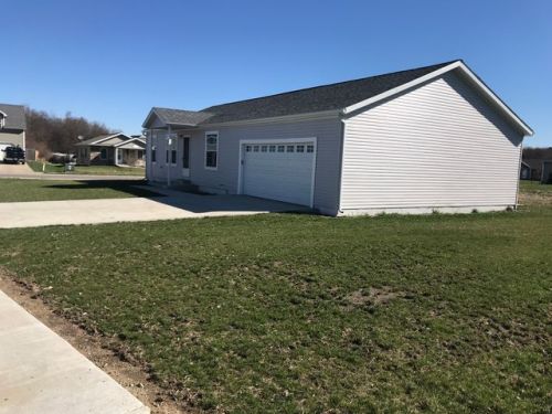 703 Angies Way, Nappanee, IN 46550-1252