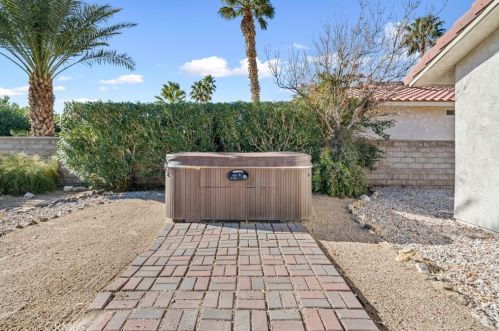 64501 Spyglass Ave, Desert Hot Springs CA  92240-1215 exterior