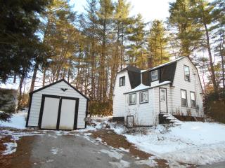 4 Pine Ave, Unity, NH 03743-5632