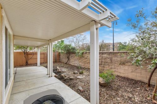 7500 Abbey Cir, Elk Grove CA  95757-5103 exterior