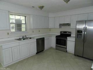38 Colonial Way, Chesapeake VA  23325-4701 exterior
