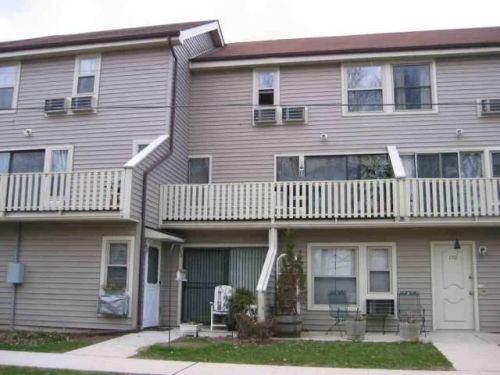 152 Sheraton Ln, Norwich, CT 06360-6447