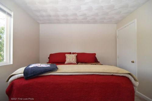 160 Howard Ave, Coventry RI  02816-7742 exterior