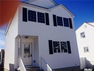 123 Beach Ave, North Bellmore, NY 11710-4704
