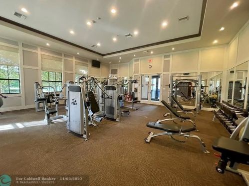 8359 38th St, Hollywood FL  33024-3130 exterior