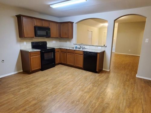 1703 Eagle River Trl, Lancaster TX  75146-4922 exterior