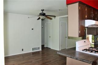 129 Collins Ct, Burleson TX  76028-5803 exterior