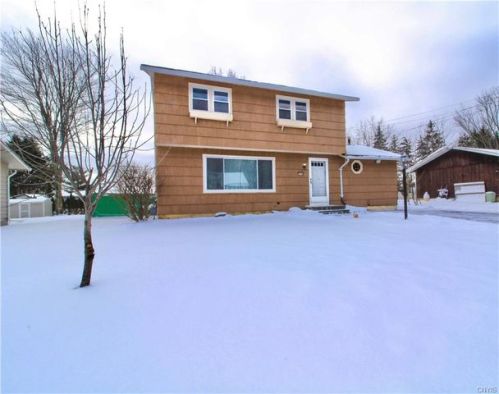 5859 Sutton Dr, Cicero, NY 13039-9545