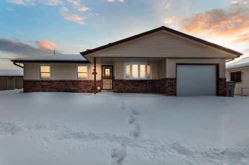 1334 19th St, Milwaukee, WI 53205-2031