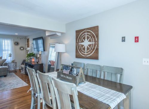 23 Concord Dr, Middletown RI 02842-5251 exterior