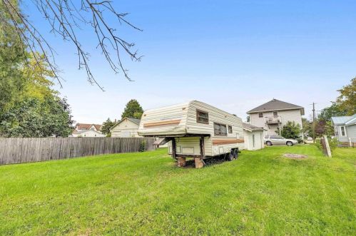 1124 Doty St, Green Bay WI  54301-4424 exterior