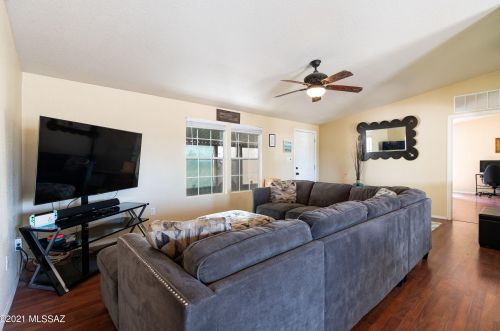 6180 Sundown Rd, Tucson, AZ 85743-9116