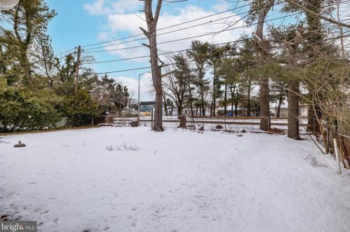 133 Somerset Dr, Willingboro NJ  08046-1435 exterior