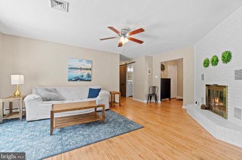 10519 Amity St, Lorton VA  22079-3516 exterior