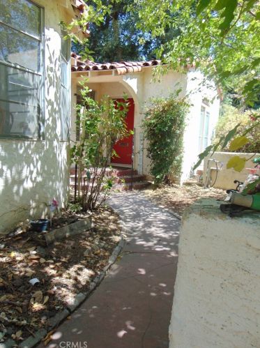 1504 Camino Primavera, Bakersfield, CA 93306-4141