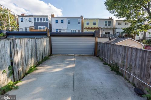 408 Emerson St, Washington DC 20011-6114 exterior