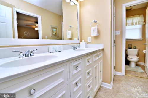 320 Stephen Ct, Charles Town WV  25414-4126 exterior