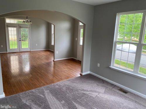 35 Chadwick Dr, Charles Town WV  25414-4464 exterior