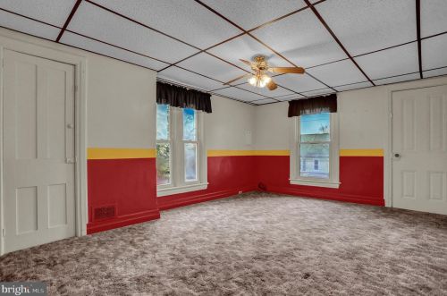 458 Highland St, Harrisburg PA 17113-1536 exterior