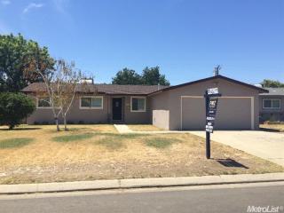 1211 Amy Dr, Newman, CA 95360-1003