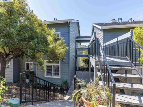 7730 Canyon Meadow Cir, Pleasanton, CA 94588-4727