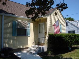25 Deepwood Dr, Manchester, CT 06040-3807