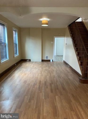 1157 Chestnut St, Camden, NJ 08103-2760