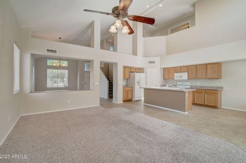 16043 Maui Ln, Sun City AZ  85379-5137 exterior