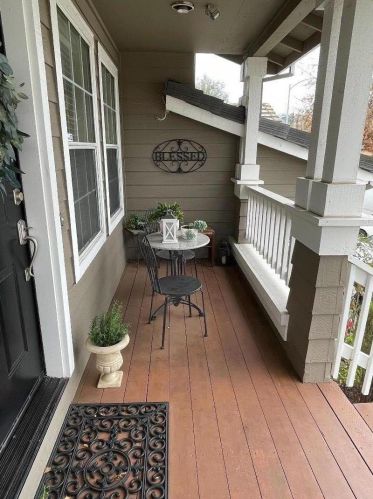 1254 Blacksmith Dr, Gilroy, CA 95020-8100