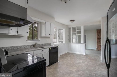 5 Hoot Owl Dr, Erial NJ  08081-9325 exterior