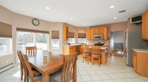 8 Daremy Ct, Lake Grove NY  11755-3226 exterior