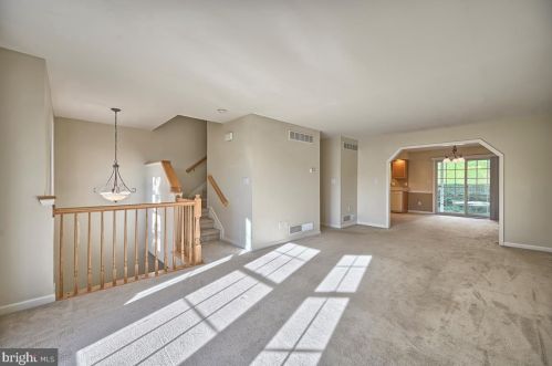 30 Lismore Pl, Navy Sup Dpt PA  17050-8247 exterior