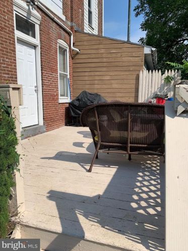 74 Evans St, Pottstown PA 19464-5547 exterior