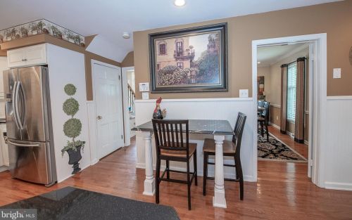 614 Westwind Dr, Berwyn PA  19312-1144 exterior