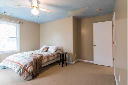 135 Brookside Dr, North Kingstown RI  02852-2005 exterior