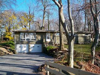 92 Elmgrove Rd, Rochester, NY 14626-3428