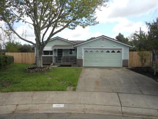 1106 Hillcrest Ave, Roseville, CA 95678-4044
