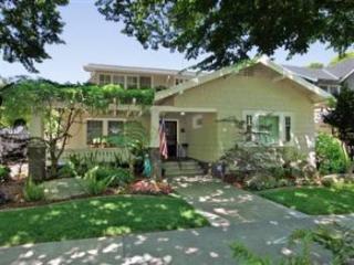 2920 24th St, Sacramento, CA 95818-3542