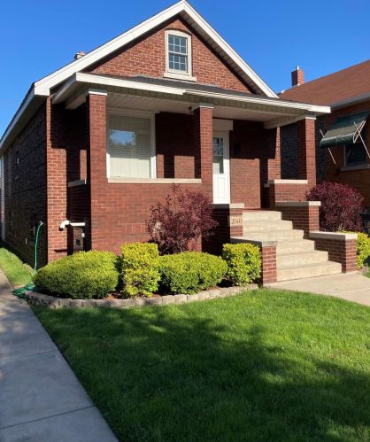 2040 Atchison Ave, Whiting, IN 46394-1911